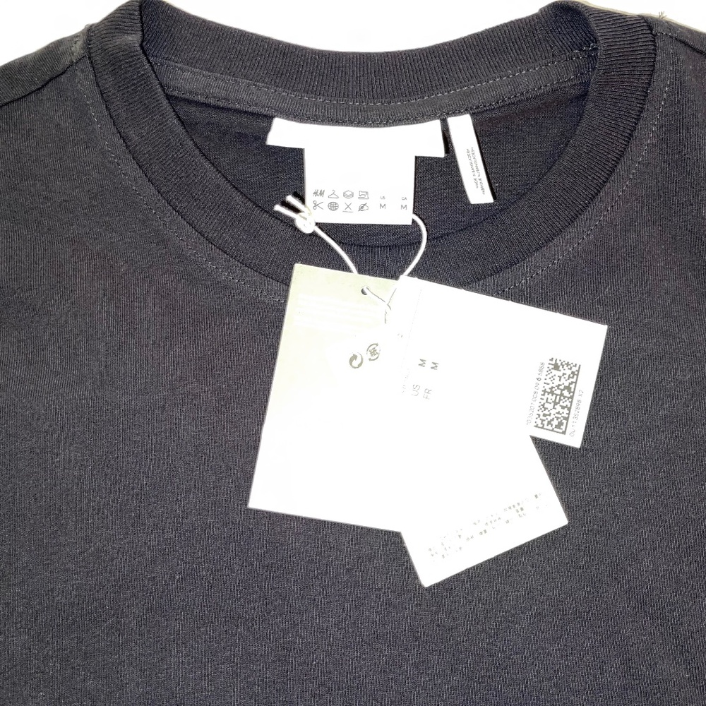 NWT H&M Mens Blank Staples Organic Cotton Black Minimalist Tee Shirt - Medium